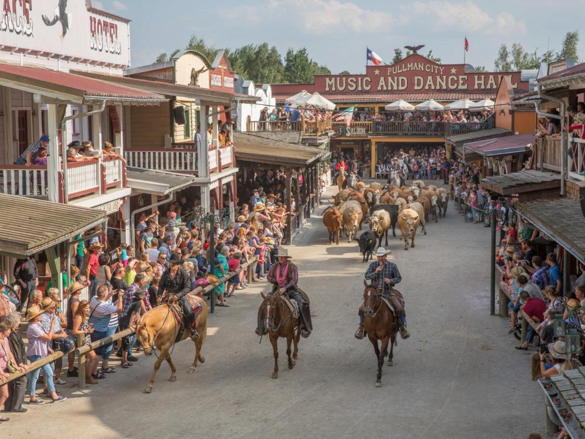אגינג Pullman City Westernstadt מראה חיצוני תמונה